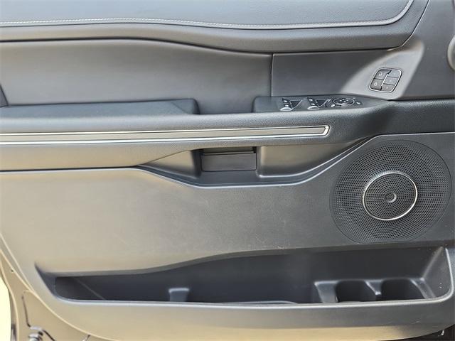 Photo of 2024 Agate Black Metallic Ford Expedition Max