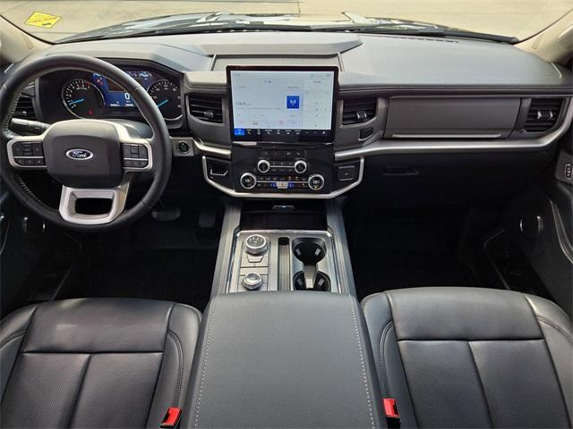 Photo of 2024 Agate Black Metallic Ford Expedition Max