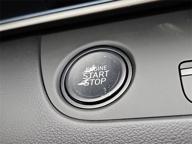 Photo of 2025 White Hyundai ELANTRA HEV