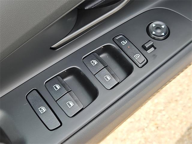 Photo of 2025 White Hyundai ELANTRA HEV