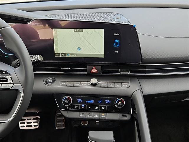 Photo of 2025 White Hyundai ELANTRA HEV