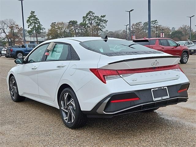 Photo of 2025 White Hyundai ELANTRA HEV