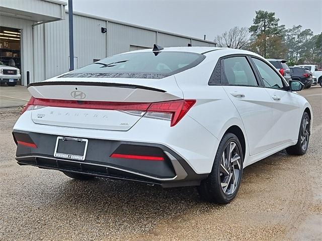 Photo of 2025 White Hyundai ELANTRA HEV