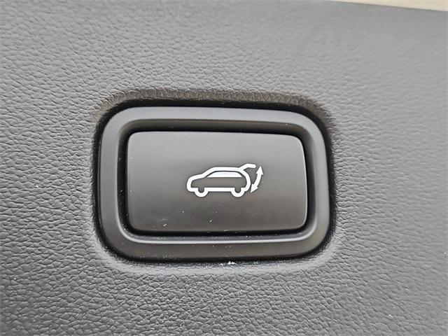 Photo of 2024 Shimmering Silver Hyundai TUCSON