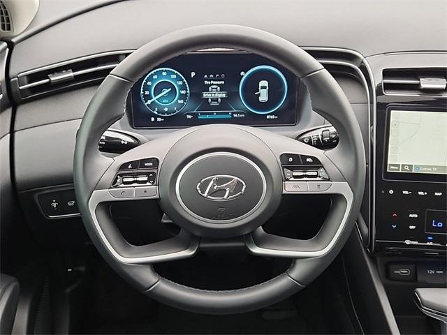 Photo of 2024 Shimmering Silver Hyundai TUCSON