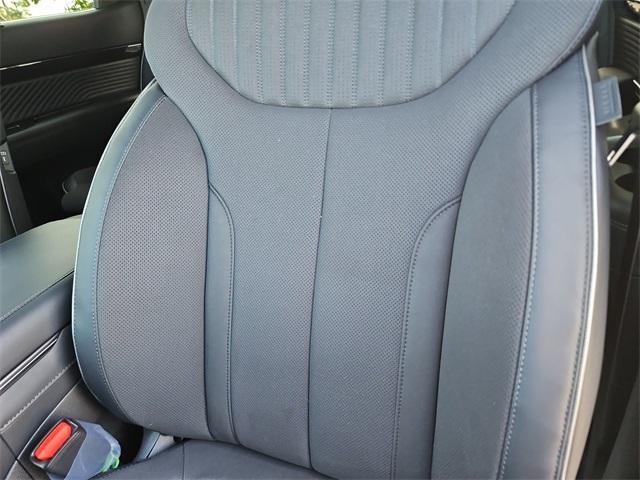 Photo of 2025 Hyper White Hyundai PALISADE