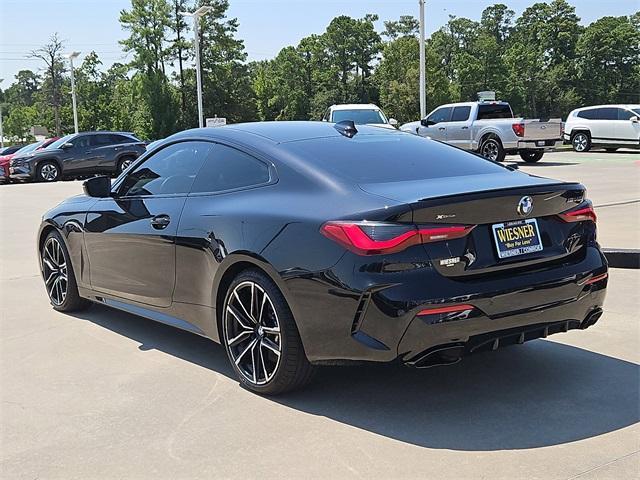 Photo of 2021 Black Sapphire Metallic BMW M440