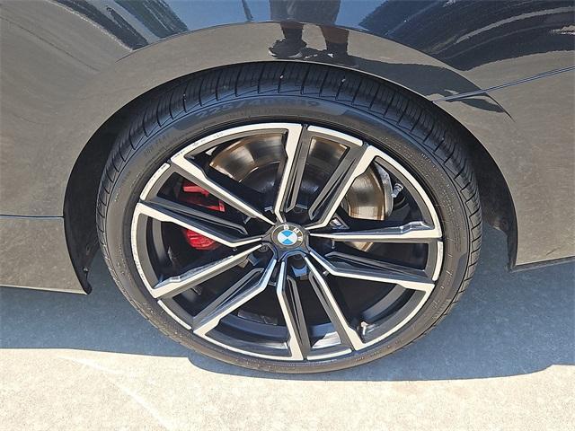 Photo of 2021 Black Sapphire Metallic BMW M440