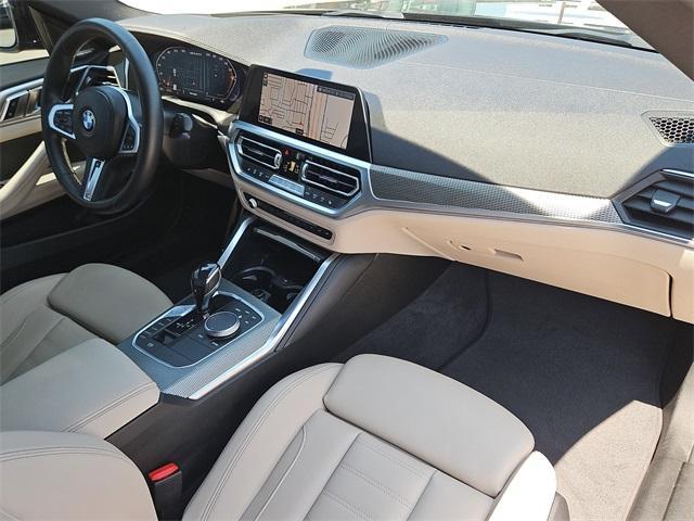 Photo of 2021 Black Sapphire Metallic BMW M440
