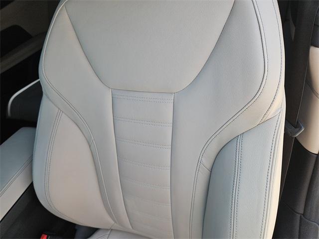 Photo of 2021 Black Sapphire Metallic BMW M440