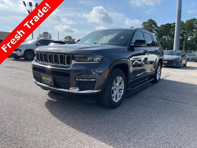 Photo of 2023 Metallic Jeep Grand Cherokee L