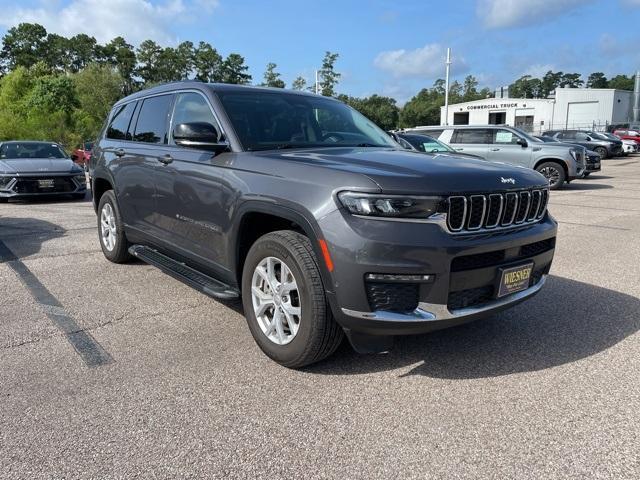 Photo of 2023 Metallic Jeep Grand Cherokee L