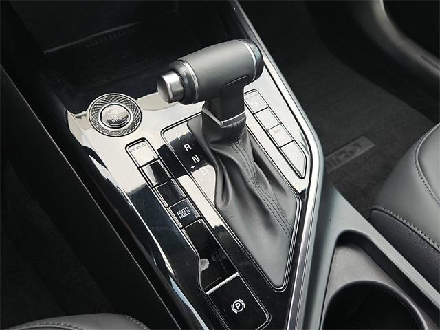 Photo of 2023 Fire Orange Kia Niro