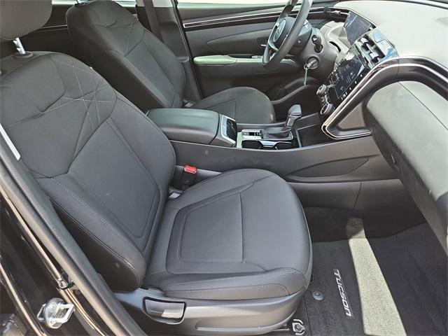 Photo of 2024 Black Pearl Hyundai TUCSON
