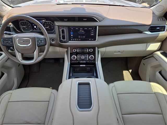 Photo of 2021 Beige Pearl Metallic GMC Yukon