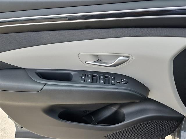 Photo of 2024 Hampton Gray Hyundai TUCSON