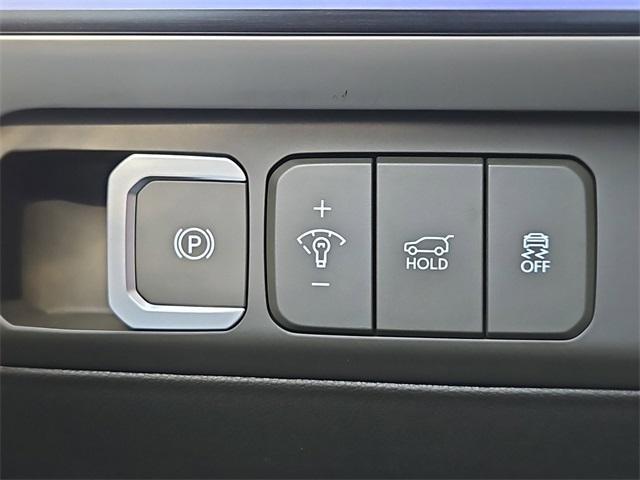 Photo of 2025 White Hyundai SANTA FE