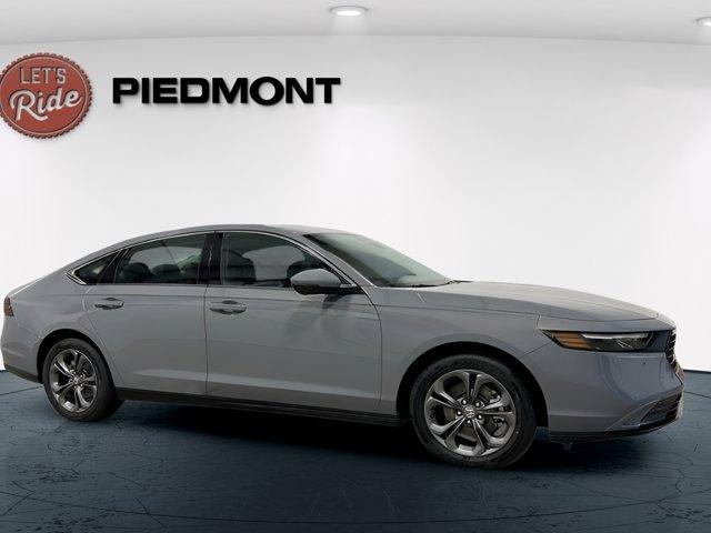 Photo of 2025 Urban Gray Pearl Honda Accord Hybrid