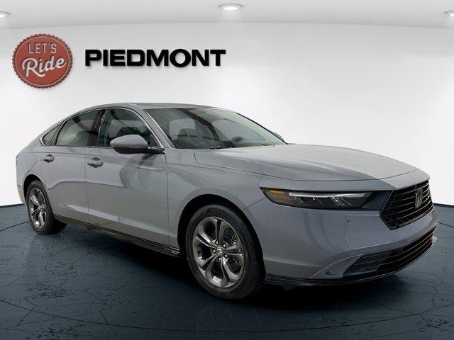 Photo of 2025 Urban Gray Pearl Honda Accord Hybrid