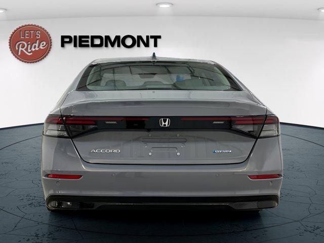 Photo of 2025 Urban Gray Pearl Honda Accord Hybrid