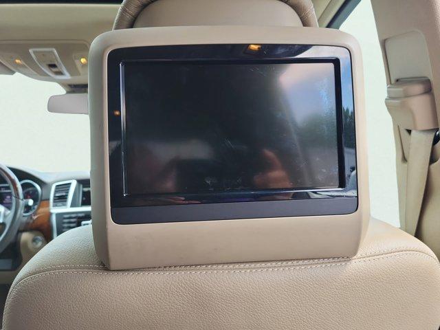 Photo of 2015 White Mercedes-Benz GL-Class