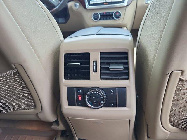 Photo of 2015 White Mercedes-Benz GL-Class