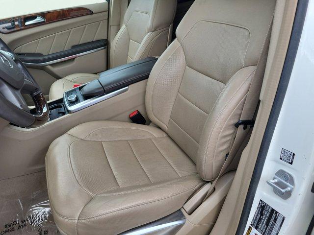Photo of 2015 White Mercedes-Benz GL-Class