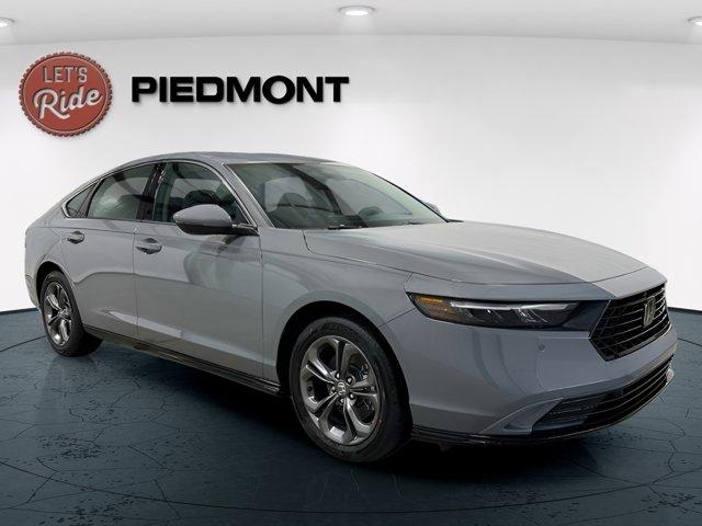 Photo of 2025 Urban Gray Pearl Honda Accord Hybrid