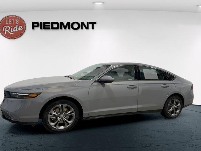 Photo of 2025 Urban Gray Pearl Honda Accord Hybrid