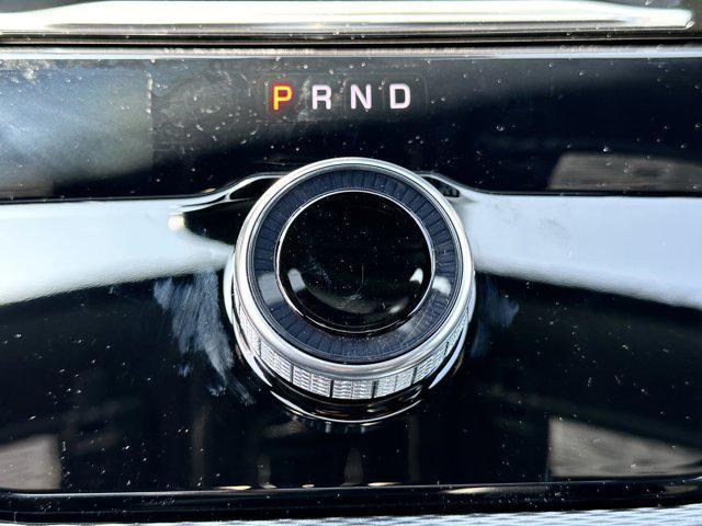 Photo of 2024 Bright White Clearcoat Jeep Grand Cherokee