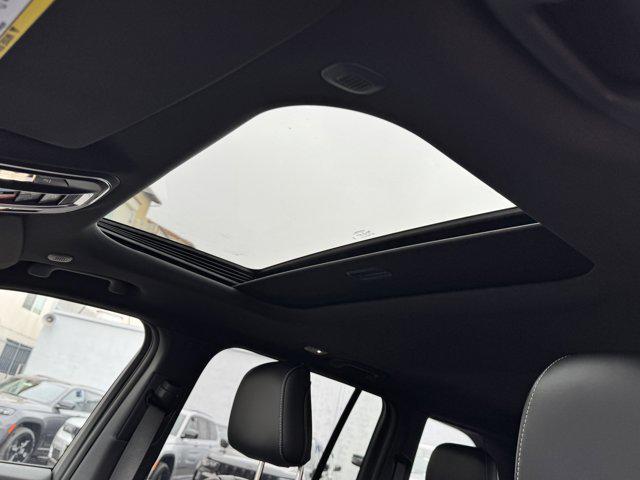 Photo of 2025 Baltic Gray Metallic Clearcoat Jeep Grand Cherokee