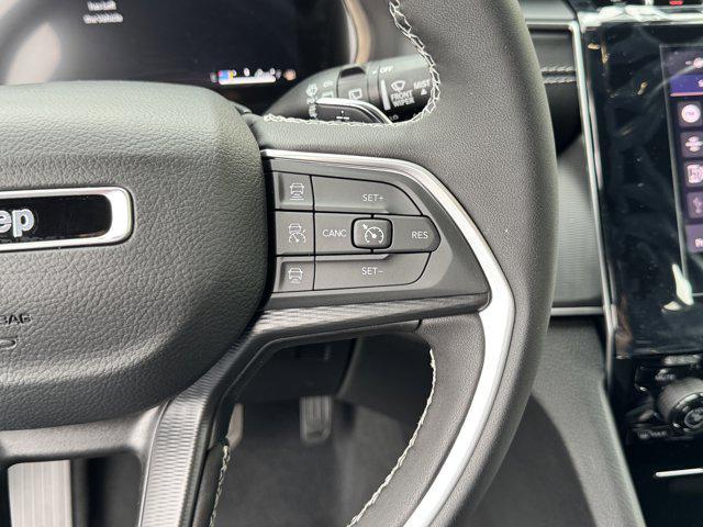 Photo of 2025 Baltic Gray Metallic Clearcoat Jeep Grand Cherokee