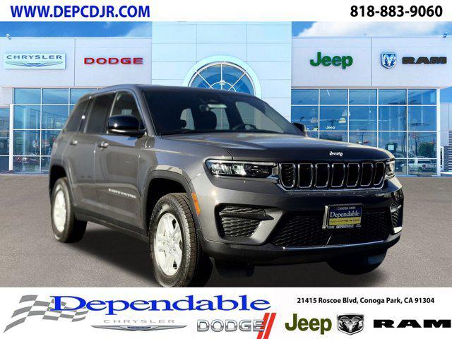Photo of 2025 Baltic Gray Metallic Clearcoat Jeep Grand Cherokee