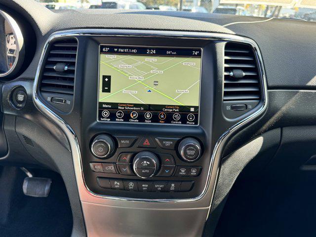 Photo of 2018 Granite Crystal Metallic Clearcoat Jeep Grand Cherokee