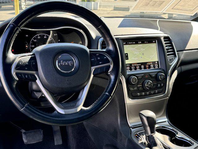 Photo of 2018 Granite Crystal Metallic Clearcoat Jeep Grand Cherokee