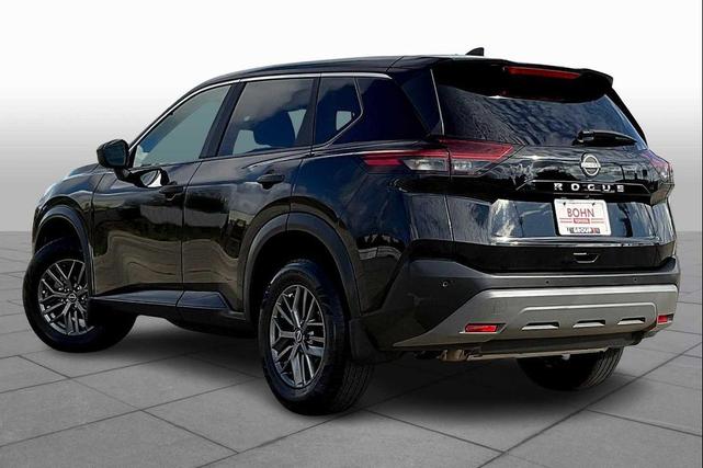 Photo of 2023 Super Black Nissan Rogue