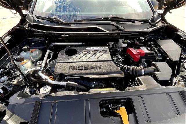 Photo of 2023 Super Black Nissan Rogue