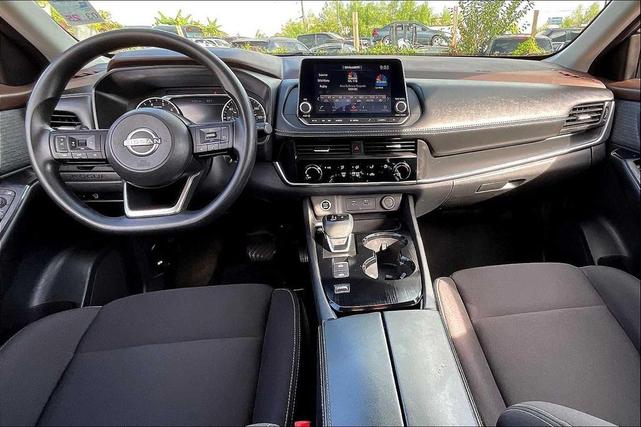 Photo of 2023 Super Black Nissan Rogue