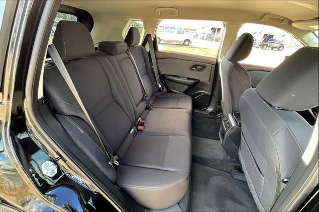 Photo of 2023 Super Black Nissan Rogue