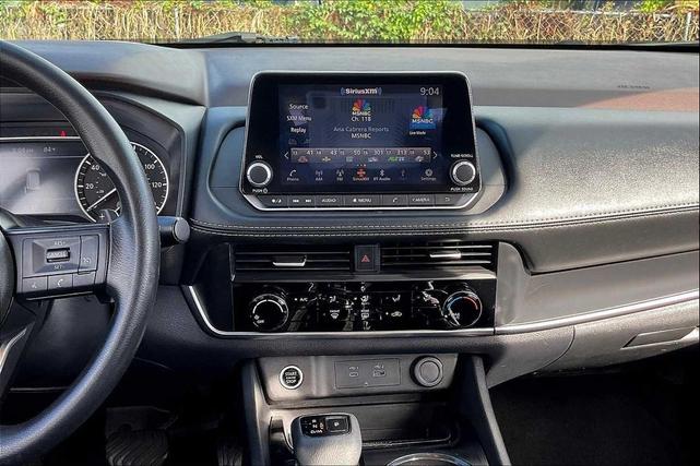 Photo of 2023 Super Black Nissan Rogue