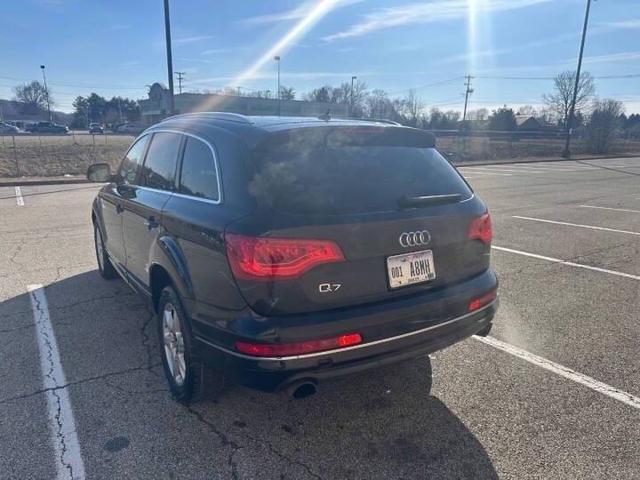 Photo of 2013 Lava Gray Pearl Effect Audi Q7