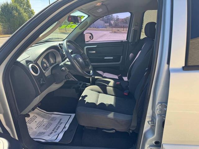 Photo of 2008 Sierra Silver Metallic Mitsubishi Raider
