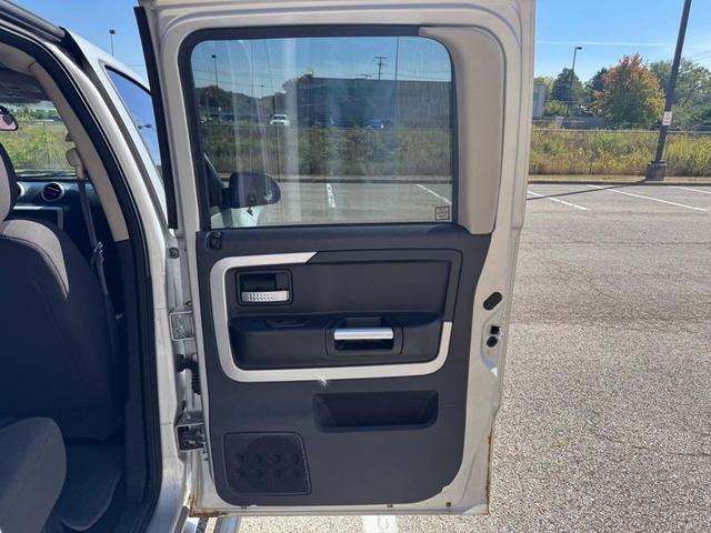 Photo of 2008 Sierra Silver Metallic Mitsubishi Raider