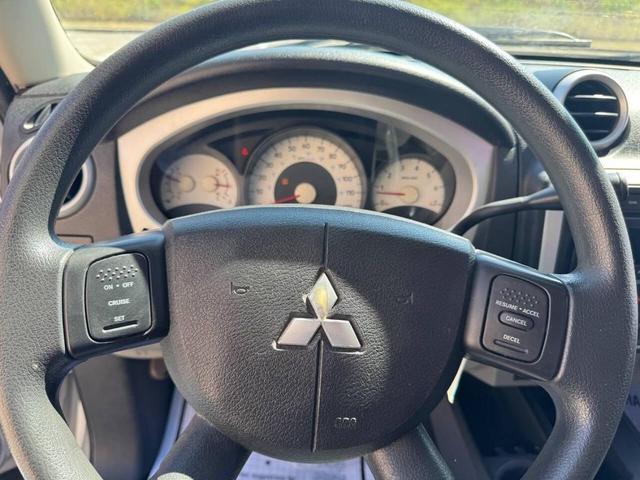 Photo of 2008 Sierra Silver Metallic Mitsubishi Raider