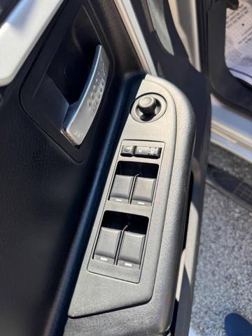 Photo of 2008 Sierra Silver Metallic Mitsubishi Raider