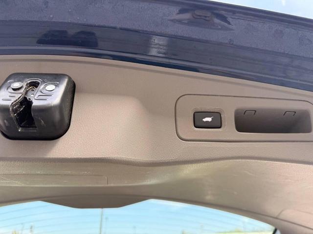 Photo of 2012 Bali Blue Pearl Acura MDX