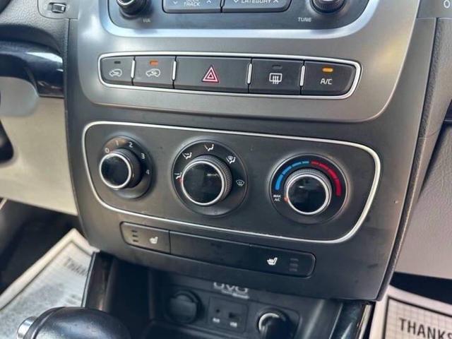Photo of 2015 Ebony Black Kia Sorento