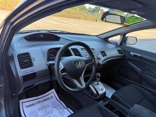 Photo of 2009 Urban Titanium Metallic Honda Civic