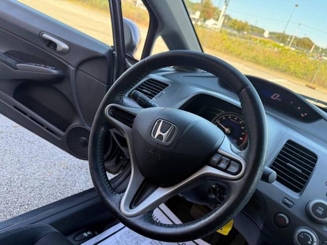 Photo of 2009 Urban Titanium Metallic Honda Civic