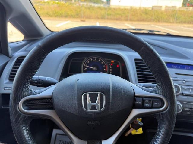 Photo of 2009 Urban Titanium Metallic Honda Civic